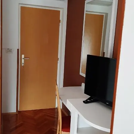 بيت ضيافة Neda 3*