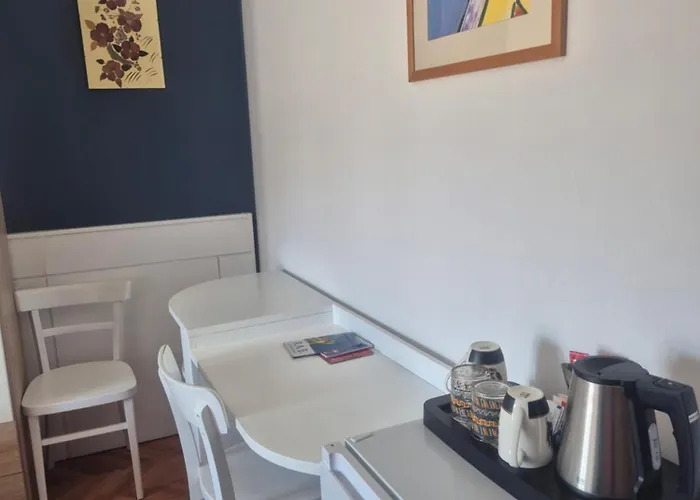 Konukevi Neda Rab Town