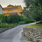 Neda Πανσιόν Ραμπ