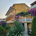 Πανσιόν Neda Ραμπ