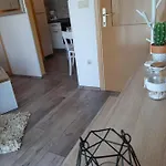 Neda Πανσιόν Ραμπ