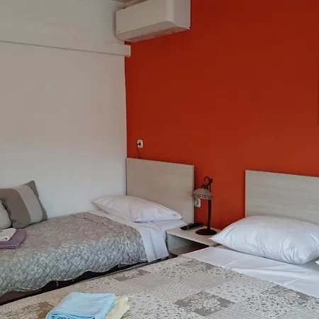 Guest house Neda Rab Town