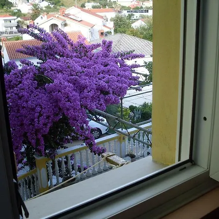 Neda Guest house Rab Town