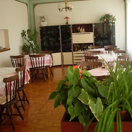 Neda Guest house