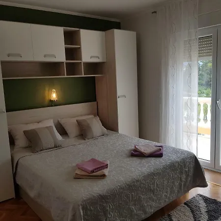 Guest house Neda 3*